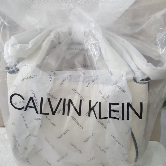 CALVIN KLEIN ESTELLE WHITE BAG PURSE NEW - Picture 9 of 9